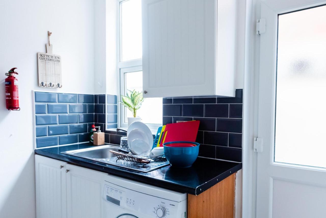 The Private Villa, Northampton Centre, 9 Beds, 5 Bedrooms, Sleeps 12 Eksteriør bilde